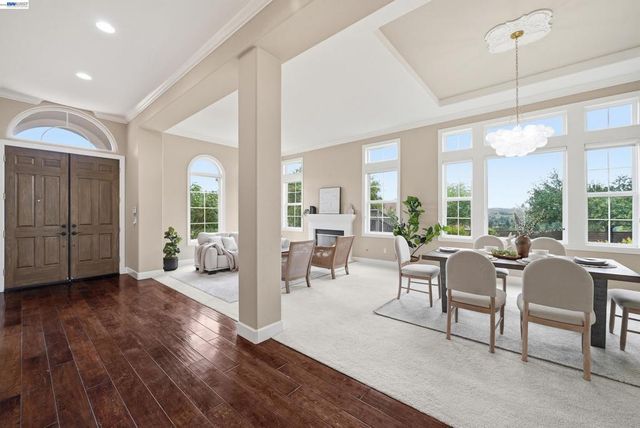 1 Circle E Ranch Pl, San Ramon, CA 94583