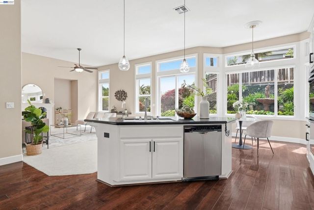 1 Circle E Ranch Pl, San Ramon, CA 94583