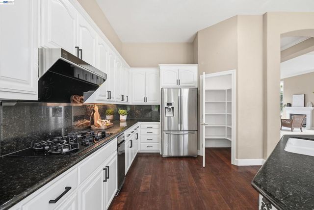 1 Circle E Ranch Pl, San Ramon, CA 94583