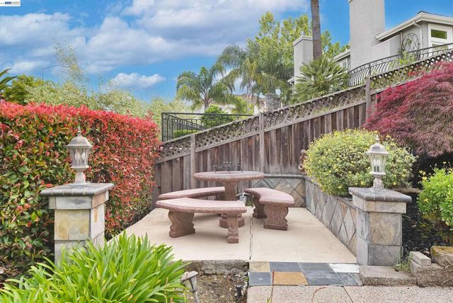 1 Circle E Ranch Pl, San Ramon, CA 94583