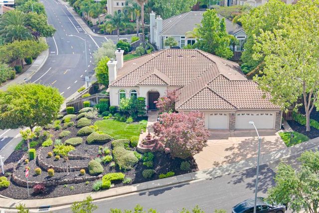1 Circle E Ranch Pl, San Ramon, CA 94583