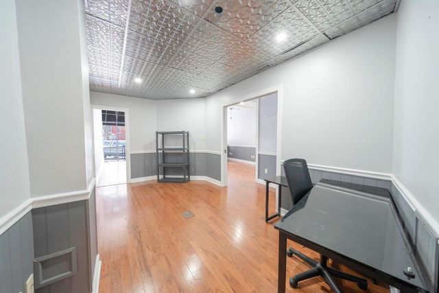7 N Court Street, Crown Point, IN 46307