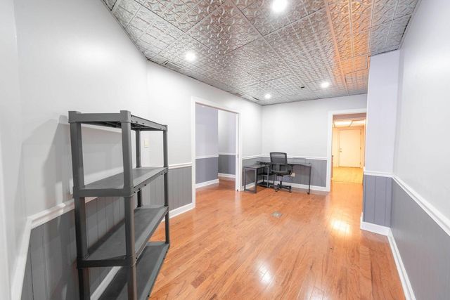 7 N Court Street, Crown Point, IN 46307
