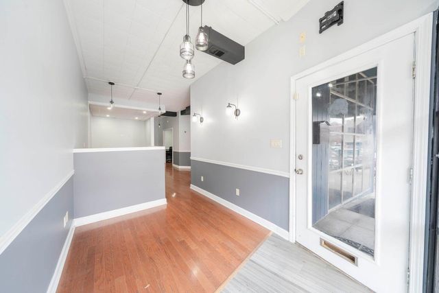 7 N Court Street, Crown Point, IN 46307