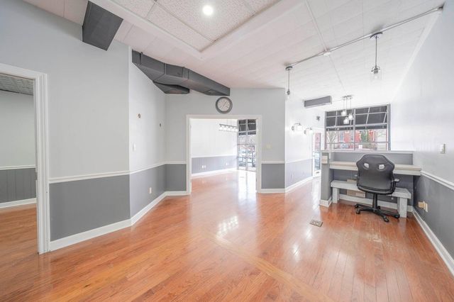 7 N Court Street, Crown Point, IN 46307