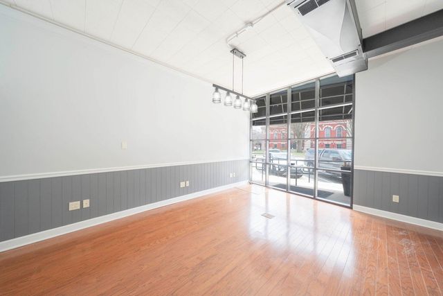 7 N Court Street, Crown Point, IN 46307
