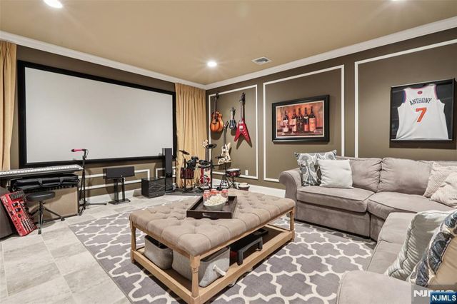 191 Hillside Avenue, Wyckoff, NJ 07481