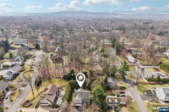 191 Hillside Avenue, Wyckoff, NJ 07481