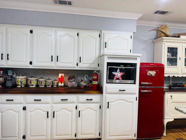 431 CR 2715, Mt Pleasant, TX 75455