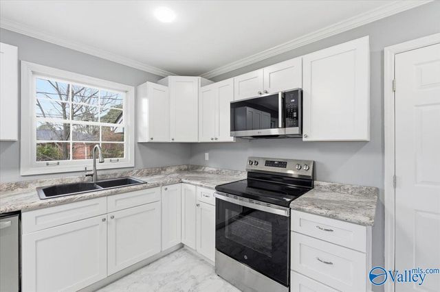 1717 Sebring Street NW, Huntsville, AL 35816