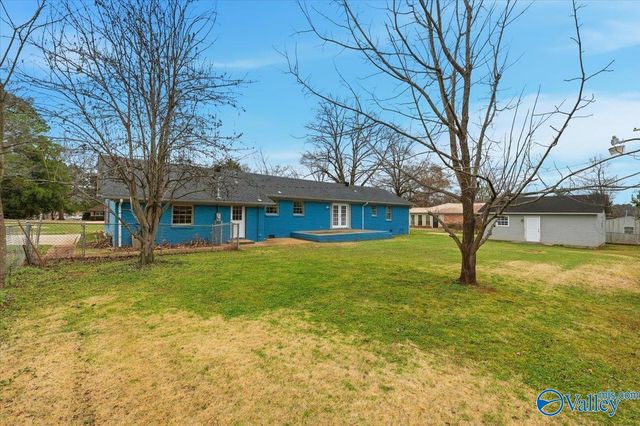 1717 Sebring Street NW, Huntsville, AL 35816