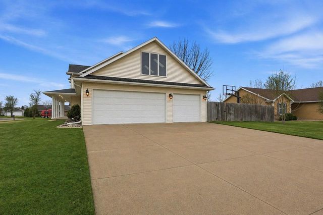N9005 BLACKOAK STREET, Menasha, WI 54952