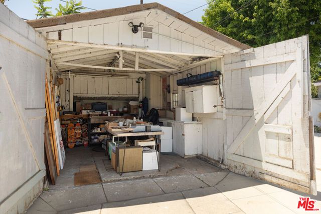 229 Newland Street, Los Angeles, CA 90042