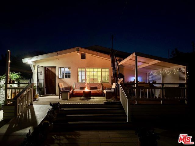 229 Newland Street, Los Angeles, CA 90042