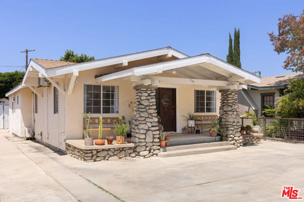229 Newland Street, Los Angeles, CA 90042