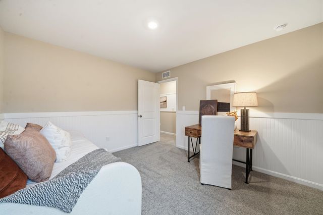 118 MEADOW RIDGE WAY, Staunton, VA 24401