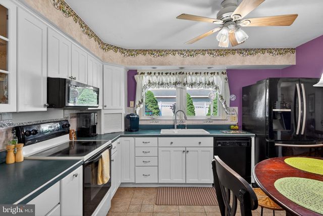 717 MAPLEWOOD AVE, Lancaster, PA 17601