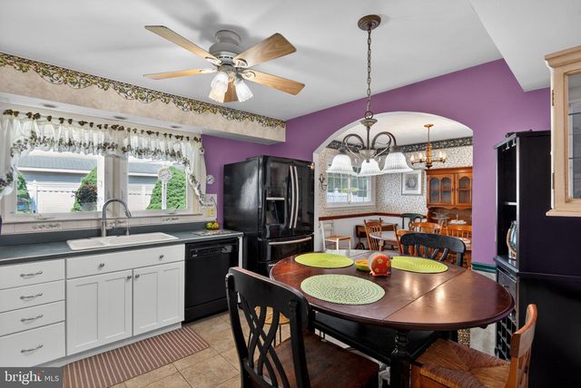 717 MAPLEWOOD AVE, Lancaster, PA 17601