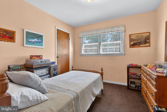 717 MAPLEWOOD AVE, Lancaster, PA 17601