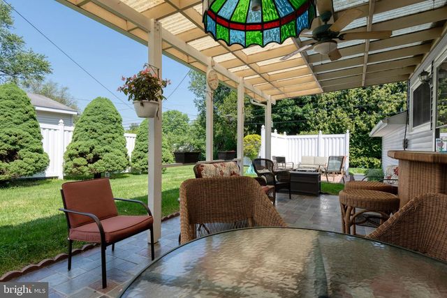 717 MAPLEWOOD AVE, Lancaster, PA 17601
