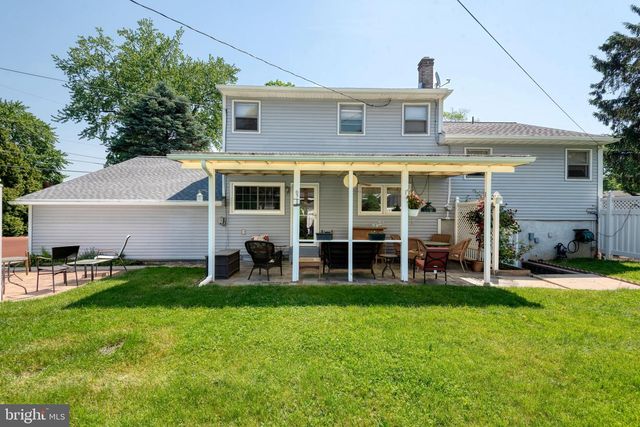 717 MAPLEWOOD AVE, Lancaster, PA 17601