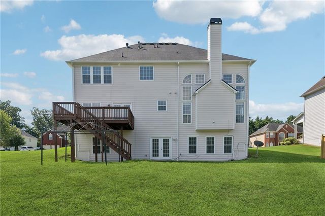 720 Martin Field Drive, Lawrenceville, GA 30045