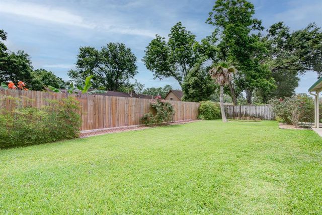 1708 Capstan Road, Houston, TX 77062