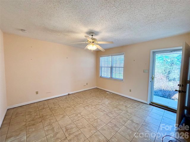 2335 Greater Druid Hills Boulevard, Hendersonville, NC 28791