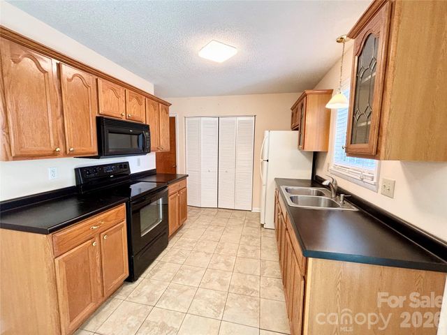 2335 Greater Druid Hills Boulevard, Hendersonville, NC 28791