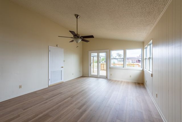 102 White Point Trai, Sandia, TX 78383