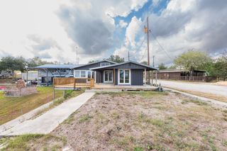 102 White Point Trai, Sandia, TX 78383