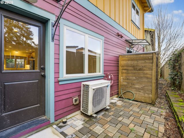 5870 Ne MASON St 9, Portland, OR 97218