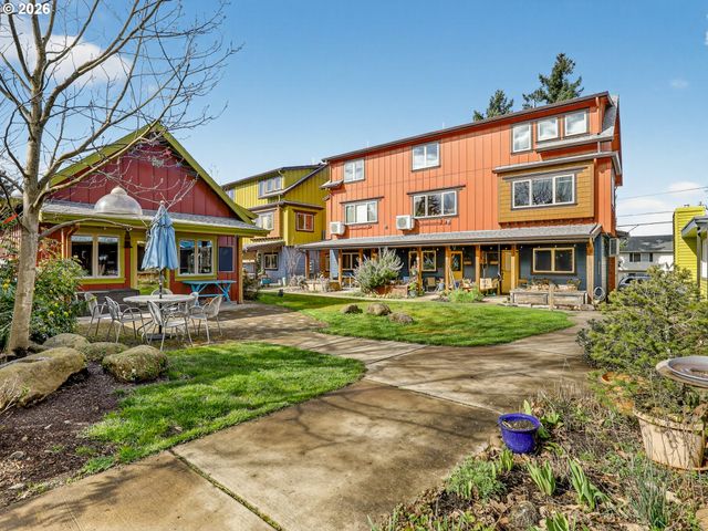 5870 Ne MASON St 9, Portland, OR 97218