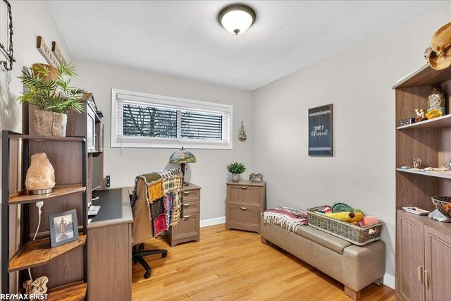 21025 Wakefield Street, Clinton Township, MI 48035