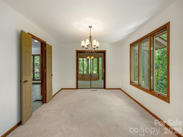 227 Estate Drive, Hendersonville, NC 28739