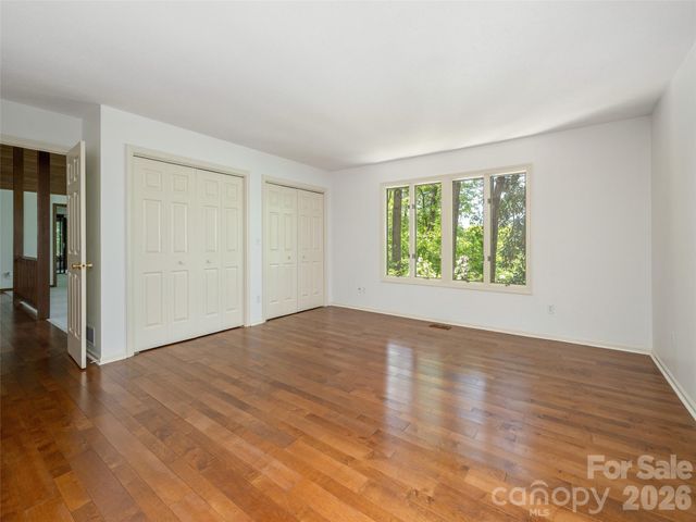 227 Estate Drive, Hendersonville, NC 28739