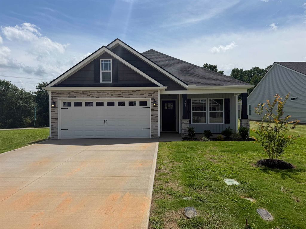 309 Bellrock Road, Inman, SC 29349