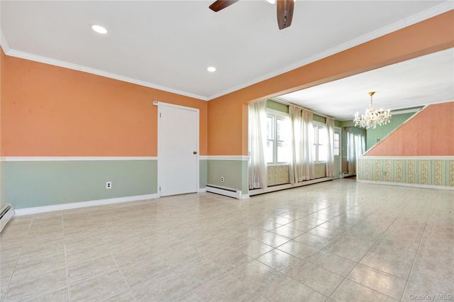 69 Cottonwood Lane, Westbury, NY 11590