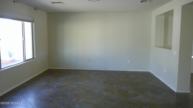 21121 E Legend Drive, Red Rock, AZ 85145