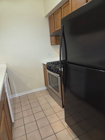 1115 Regency Court, Schaumburg, IL 60193