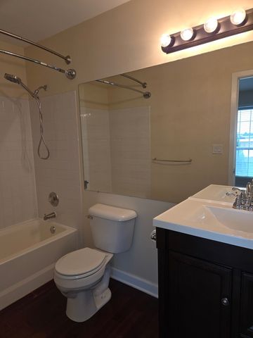 1115 Regency Court, Schaumburg, IL 60193