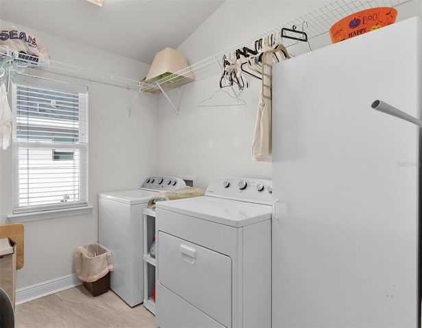 403 EDITH DRIVE, Fruitland Park, FL 34731