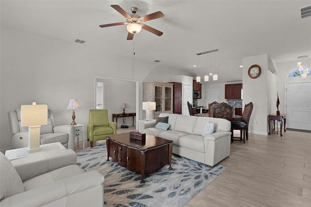 403 EDITH DRIVE, Fruitland Park, FL 34731