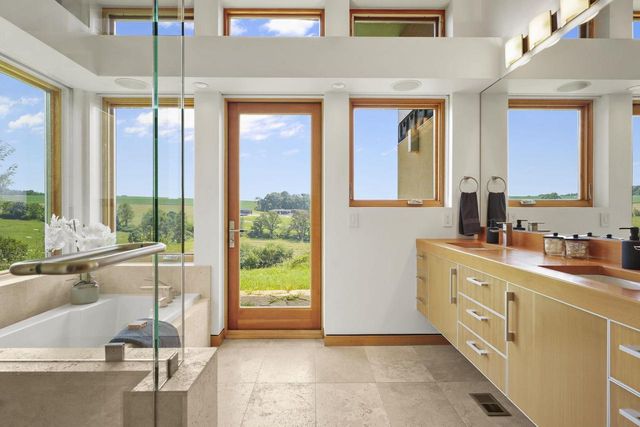 8680 Messerschmidt Drive, Verona, WI 53593