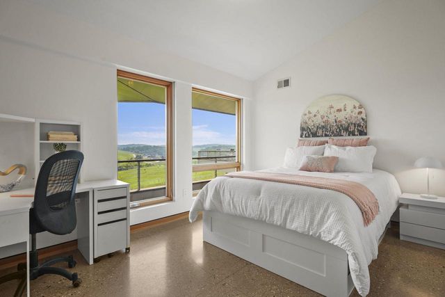 8680 Messerschmidt Drive, Verona, WI 53593