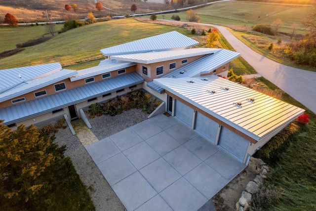 8680 Messerschmidt Drive, Verona, WI 53593