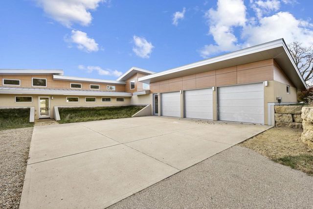 8680 Messerschmidt Drive, Verona, WI 53593