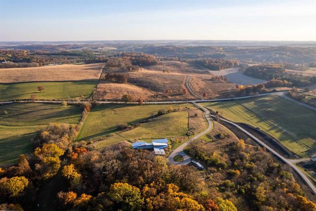 8680 Messerschmidt Drive, Verona, WI 53593