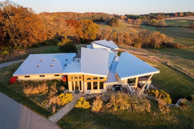 8680 Messerschmidt Drive, Verona, WI 53593