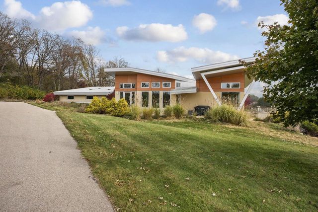 8680 Messerschmidt Drive, Verona, WI 53593